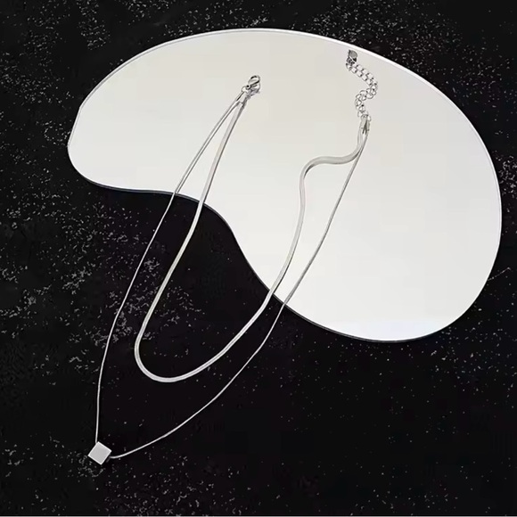 Minimalist Silver Double-layered Chain Necklace for Women 18” - Picture 4 of 4